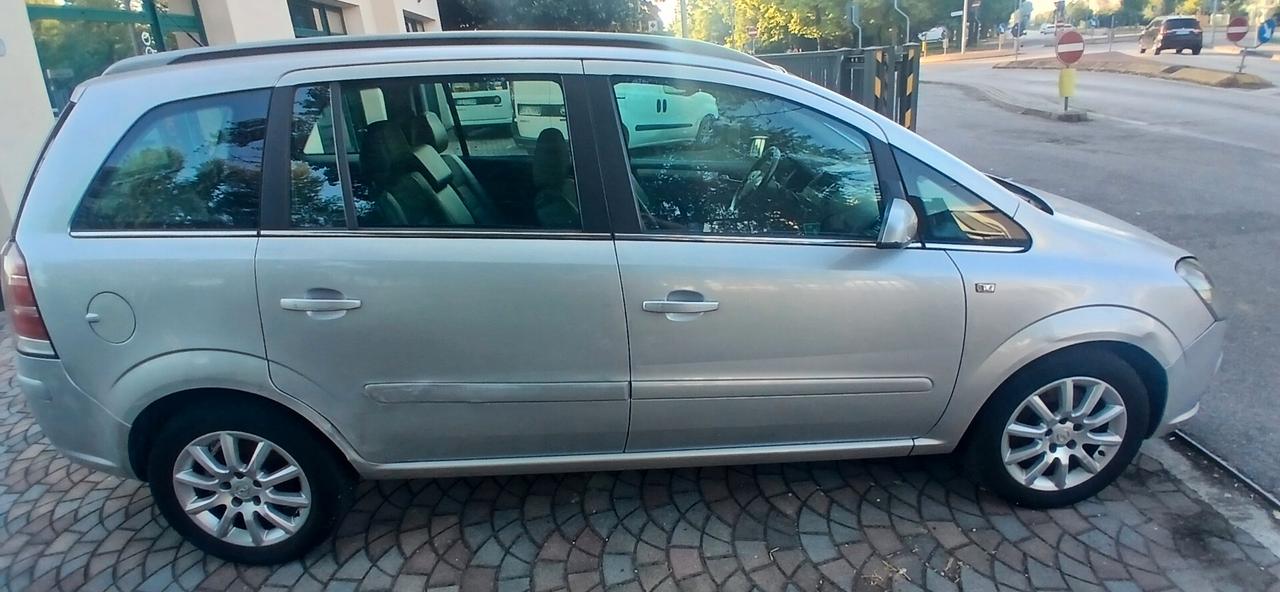 Opel Zafira 1.6 metano 7 posti
