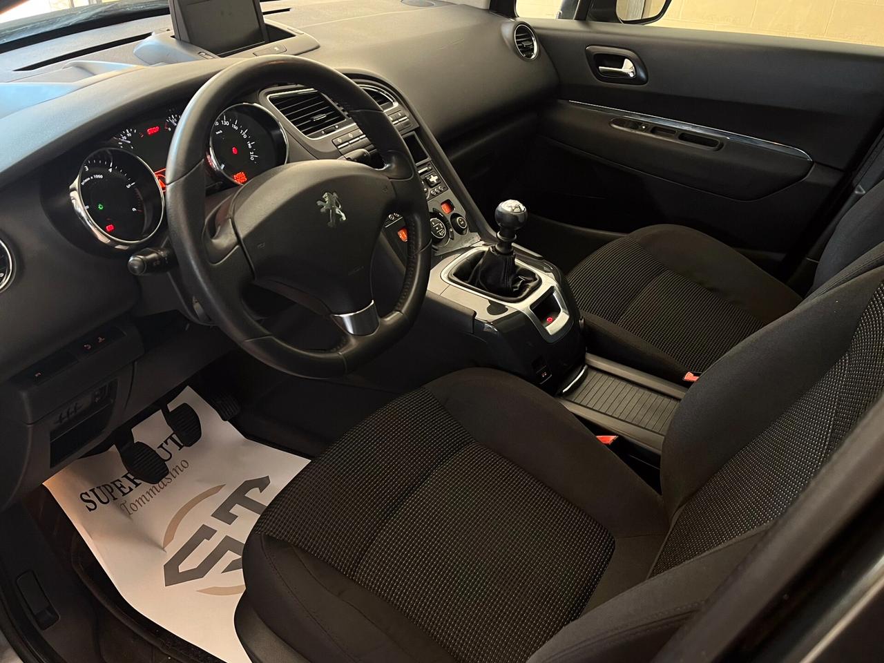 Peugeot 5008 1.6 HDi 112CV 7 posti