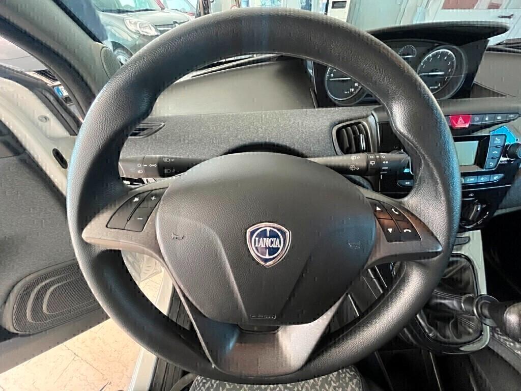 Lancia Ypsilon 0.9 TwinAir 85 Cv 5p Ecochic Metano Adatta per Neopatentati