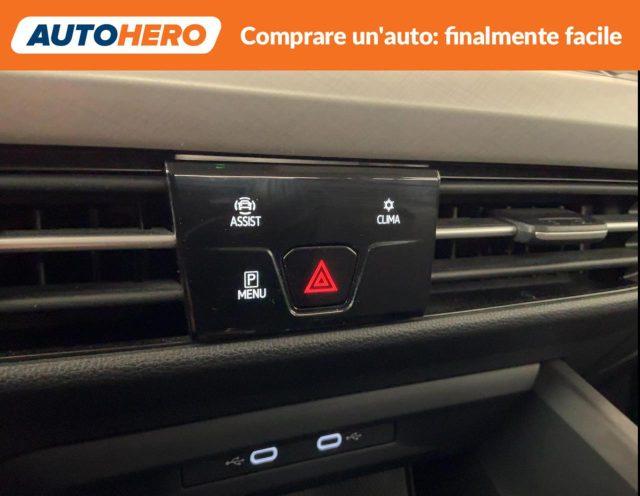 VOLKSWAGEN Golf 1.0 eTSI EVO DSG Life