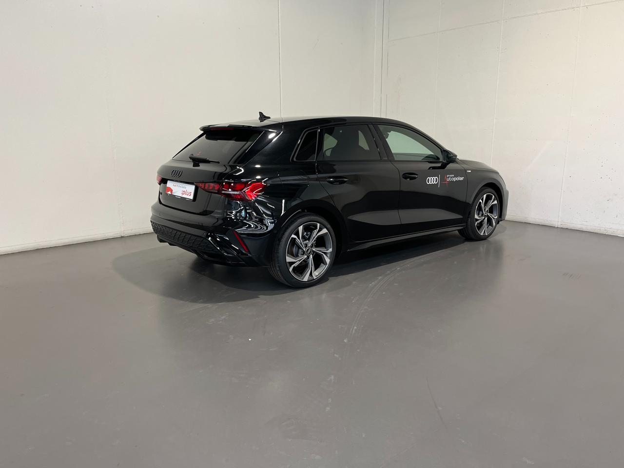 AUDI A3 SPORTBACK TFSI S-TRONIC S-LINE EDITION