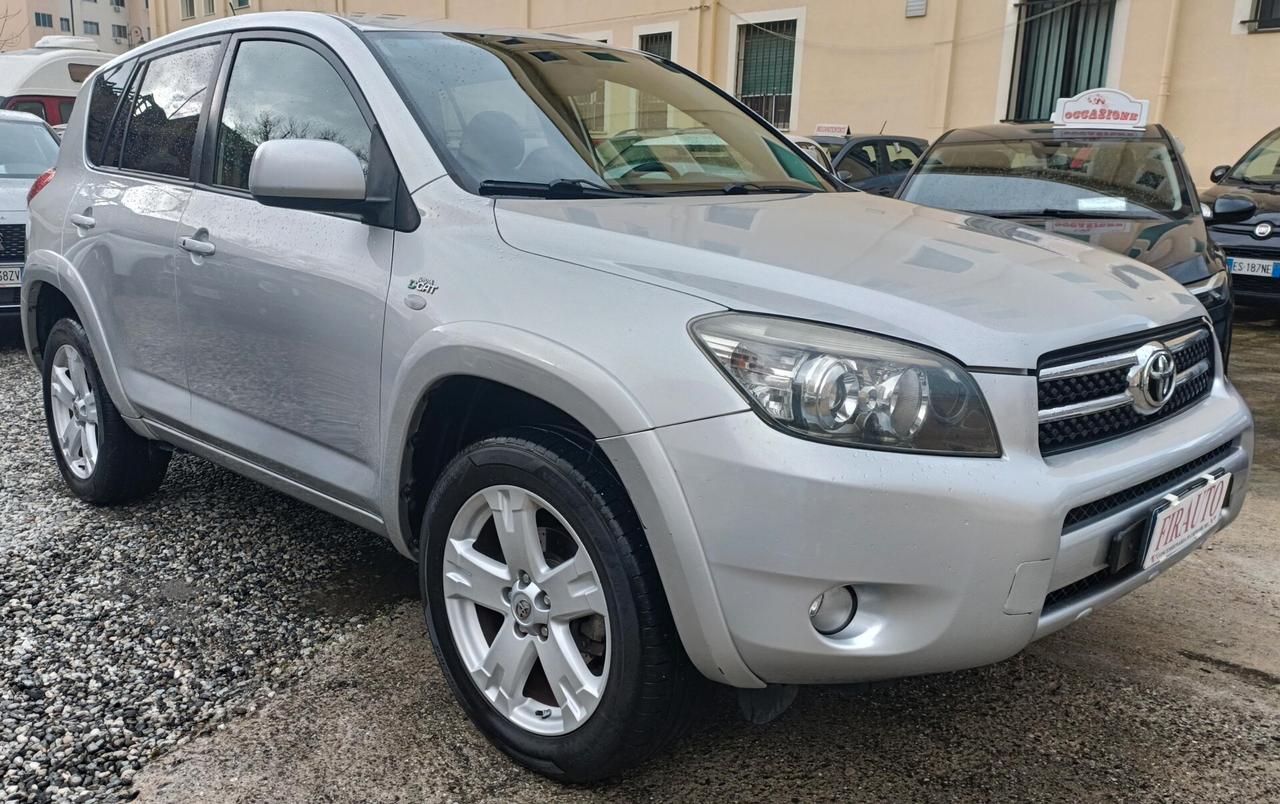Toyota RAV 4 RAV4 Crossover 2.2 D-4D 177 CV Luxury