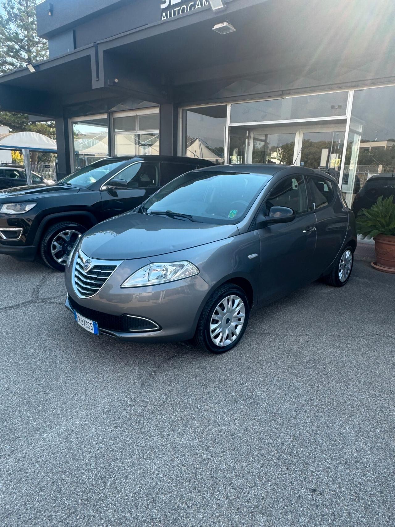 LANCIA YPSILON 1.2 69 CV GOLD -5 POSTI