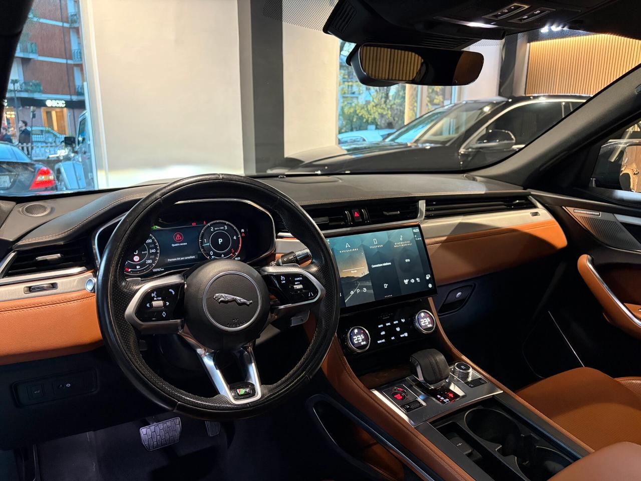 Jaguar F-Pace 2.0 D 163 CV AWD aut. R-Dynamic SE