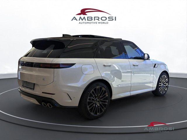 LAND ROVER Range Rover Sport 4.4 V8 P635 SV