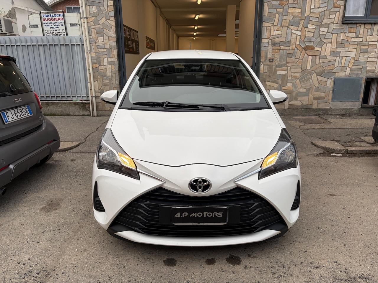 Toyota Yaris 1.0 3 porte Cool GPL