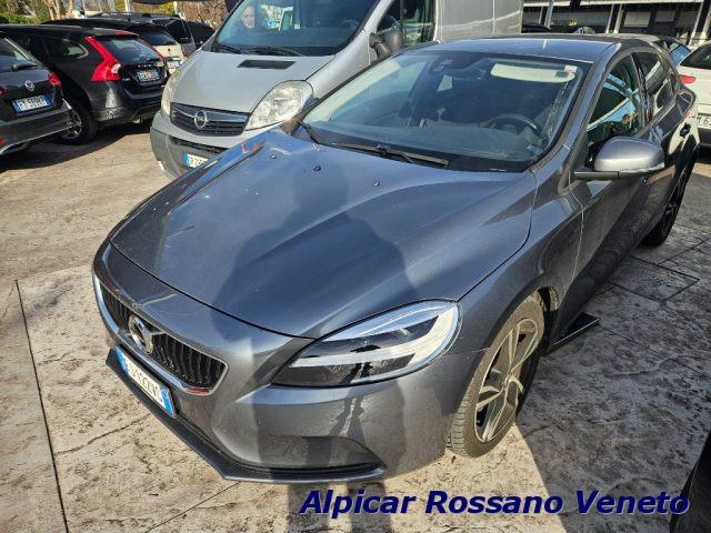 VOLVO V40 D2 'eco' Momentum
