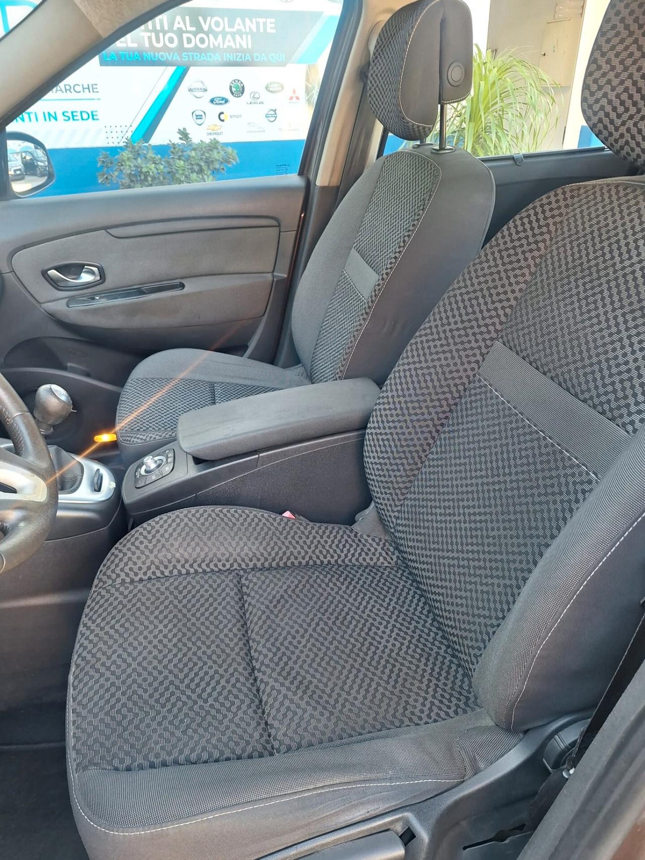 Renault Scenic Scénic X-Mod 1.5 dCi 110CV Dynamique