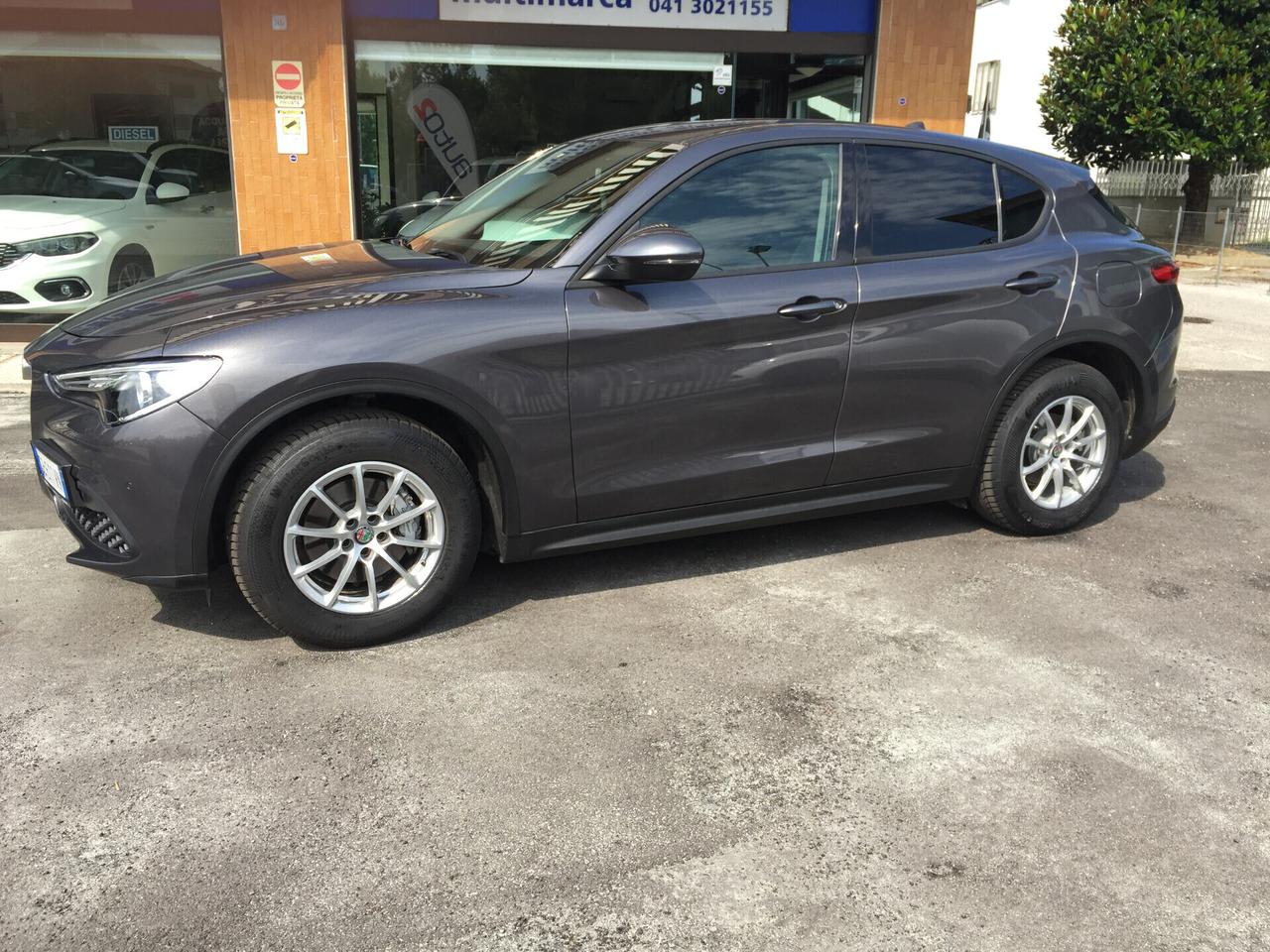 Alfa Romeo Stelvio 2.2 Turbodiesel 160 CV AT8 RWD Business