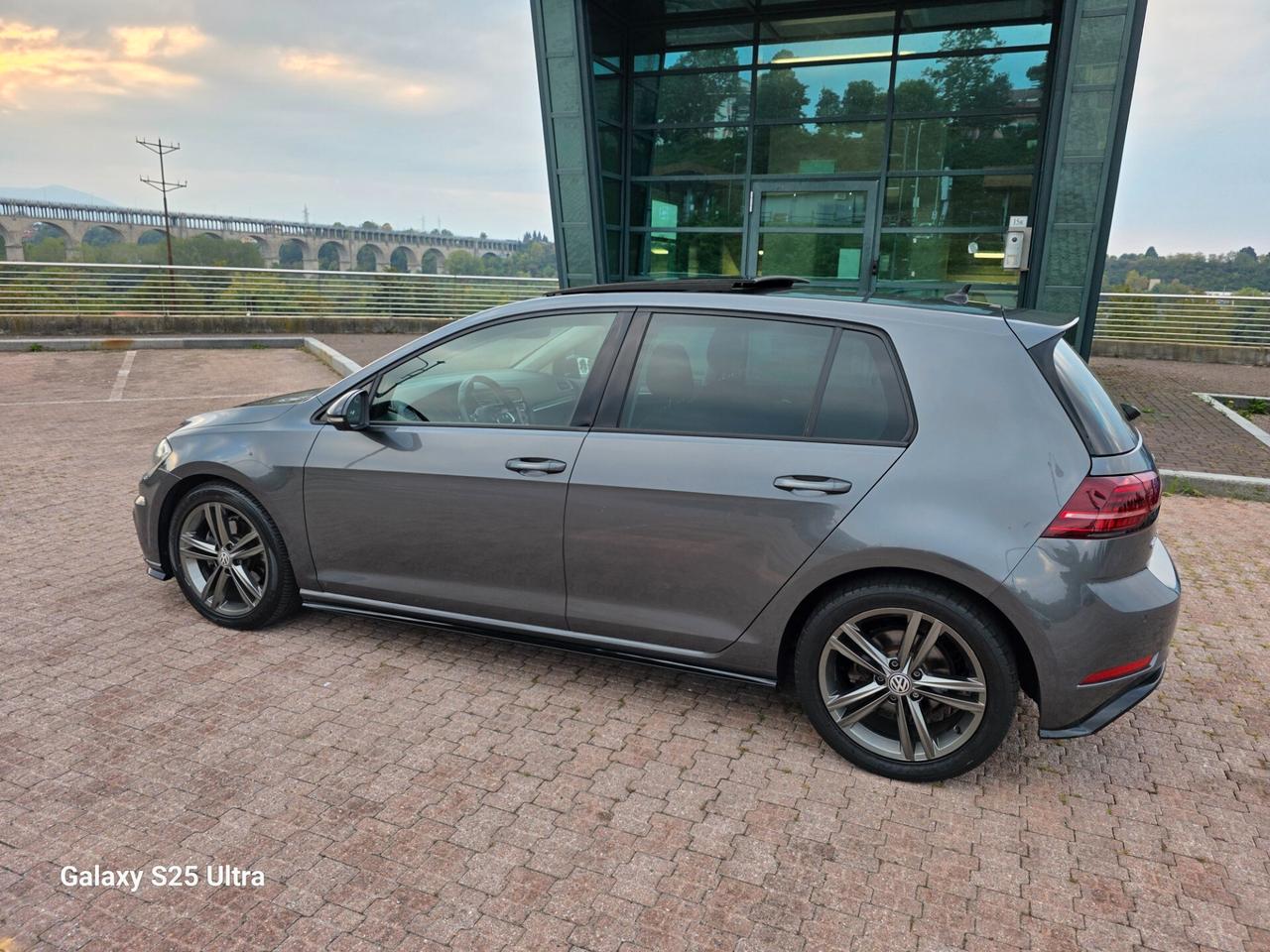 Volkswagen Golf 1.6 TDI R line tetto apribile ritiro usato/scambio