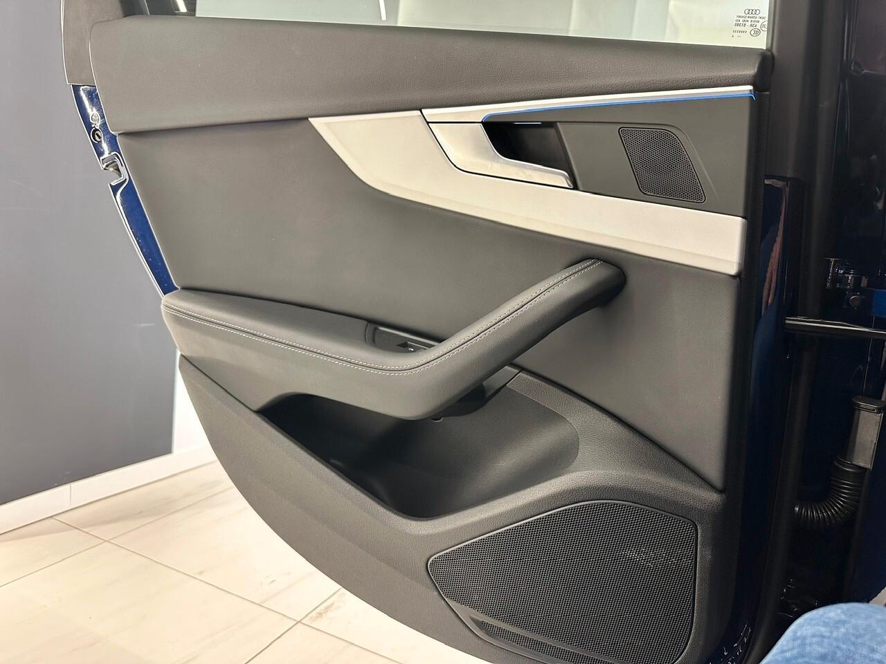 Audi A4 allroad 2.0 204 CV Identity Contrast Full 2024