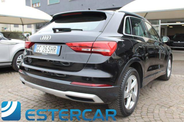 AUDI Q3 35 TDI S tronic Business Advanced