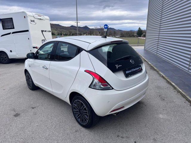 LANCIA Ypsilon 1.0 FireFly 5p Hybrid Ecochic Gold IVA ESPOSTA