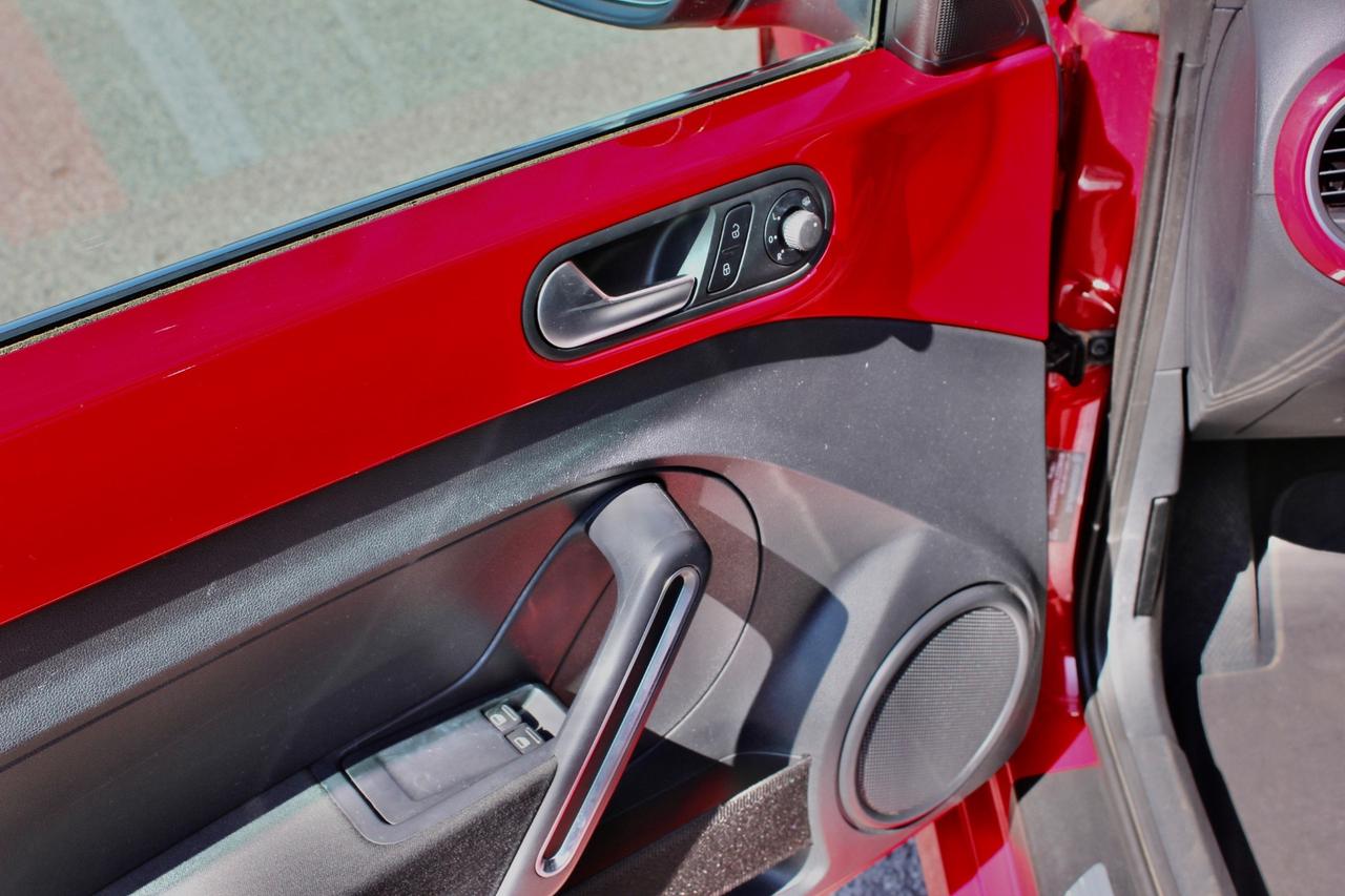 Volkswagen Maggiolino 1.2 TSI DSG Design COME NUOVA