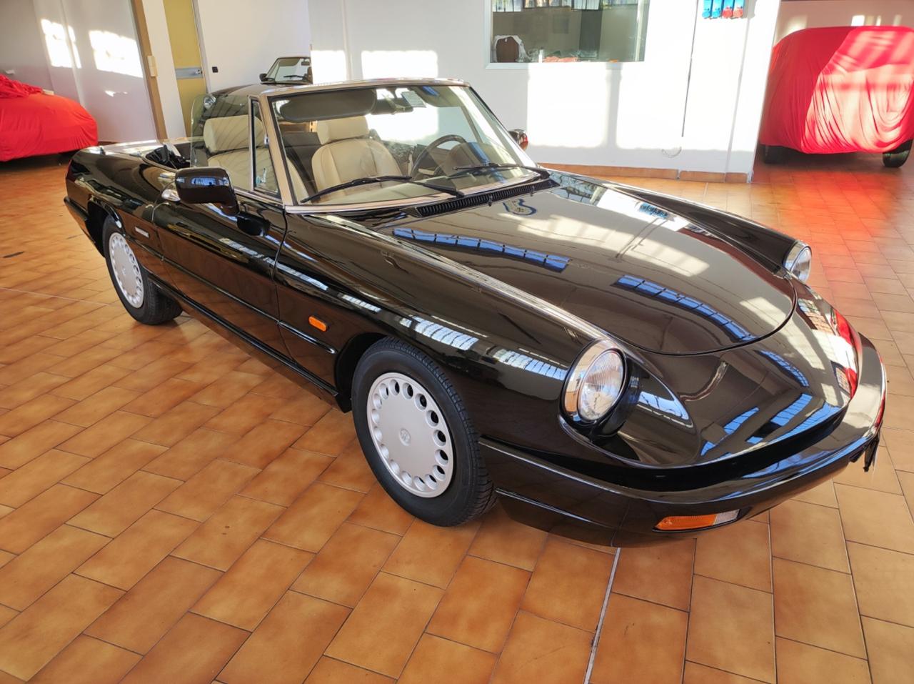 Alfa Romeo Spider 1.6