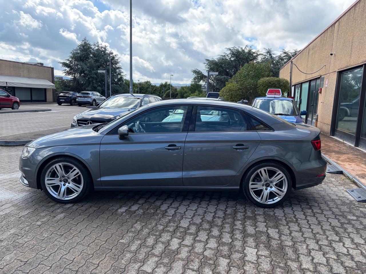 Audi A3 Sedan 2.0 TDI clean diesel Ambition