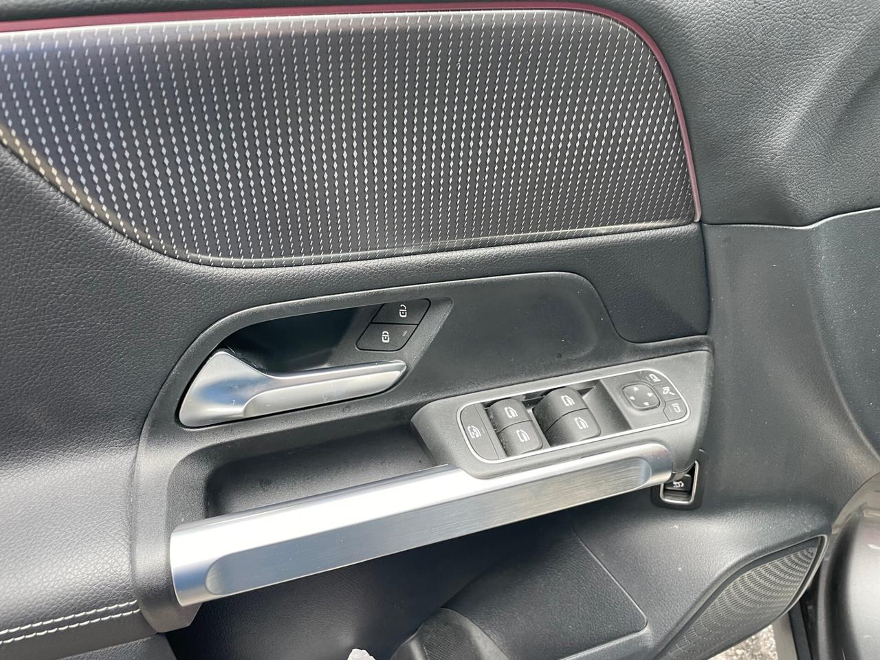 Mercedes-benz GLB 200 Sport Plus 4 anni di garanzia Mercedes