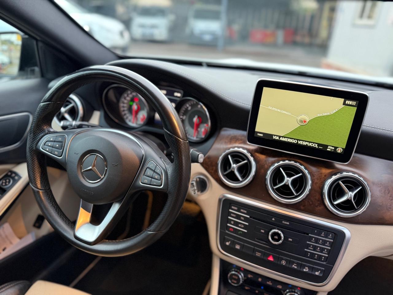 Mercedes-benz GLA 220d 4Matic Motore Nuovo Km Certificati