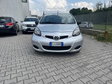 Toyota Aygo 1.0 12V VVT-i 5 porte Deep Ocean Connect