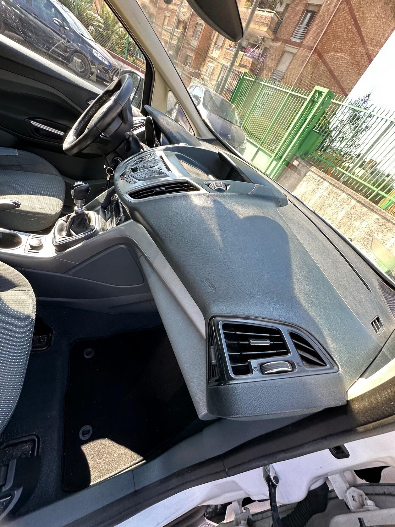 Ford C-Max 1.6 TDCi 95CV Titanium