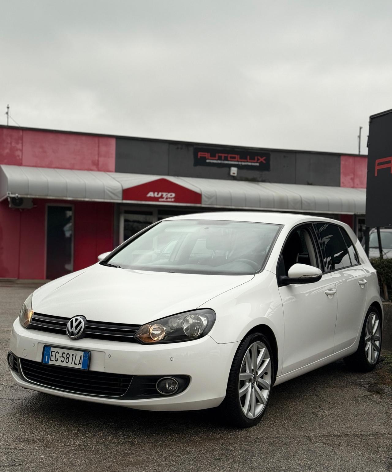 Volkswagen Golf 1.6 TDI DPF 5p. Highline 2011 OK NEOPATENTATI