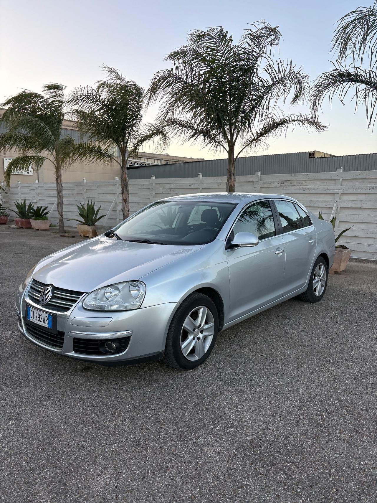 Volkswagen Jetta 1.9 diesel tagliando e distribuzione eseguiti