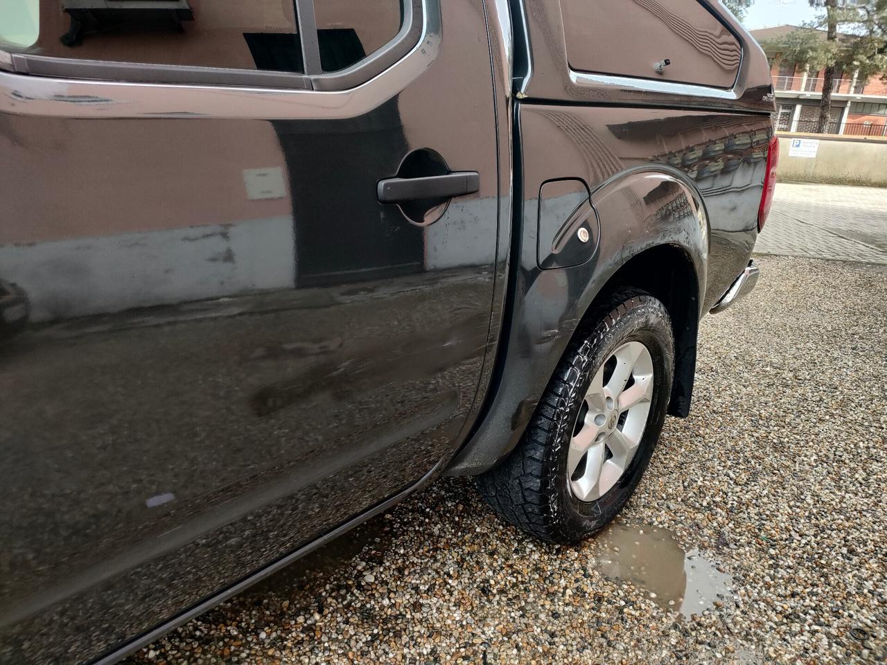 Nissan Navara 2.5 dCi PREZZO INTRATTABILE