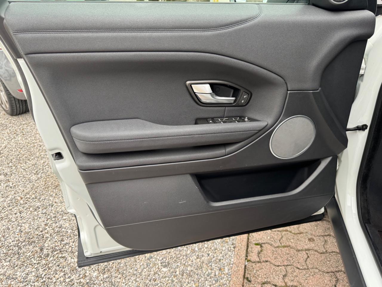 Land Rover Range Evoque 2.0 eD4 5p. SE Dynamic