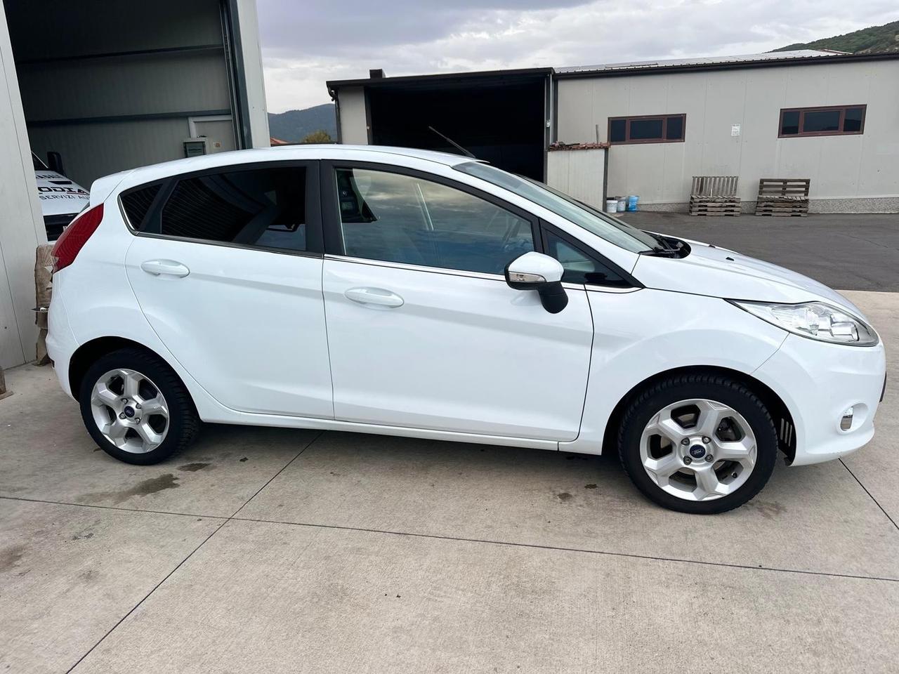 Ford Fiesta Fiesta+ 1.4 5 porte Bz.- GPL