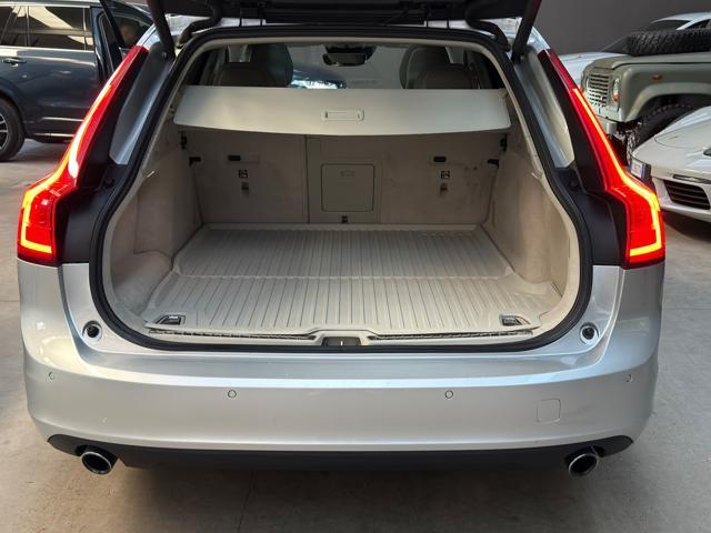 VOLVO V90 D4 Geartronic Momentum