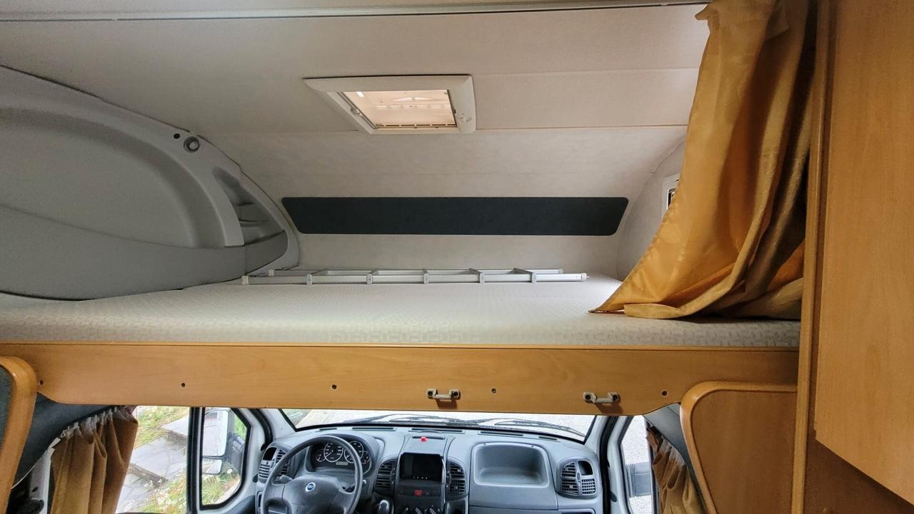 Challenger Mageo 123 Mansardato con letti a castello in coda