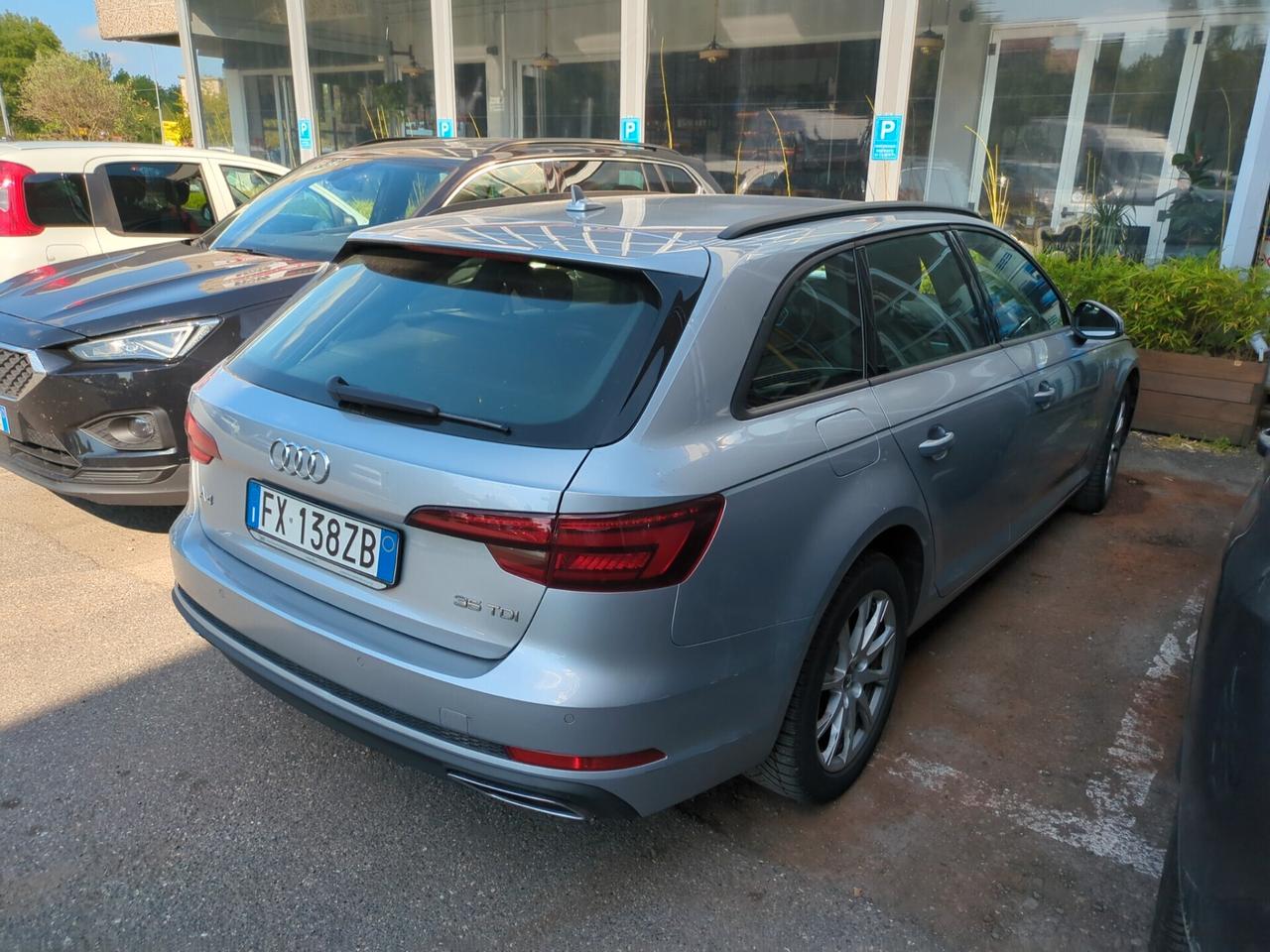 Audi A4 2.0 TDI 150cv *FULL OPT.-LED* da VETRINA