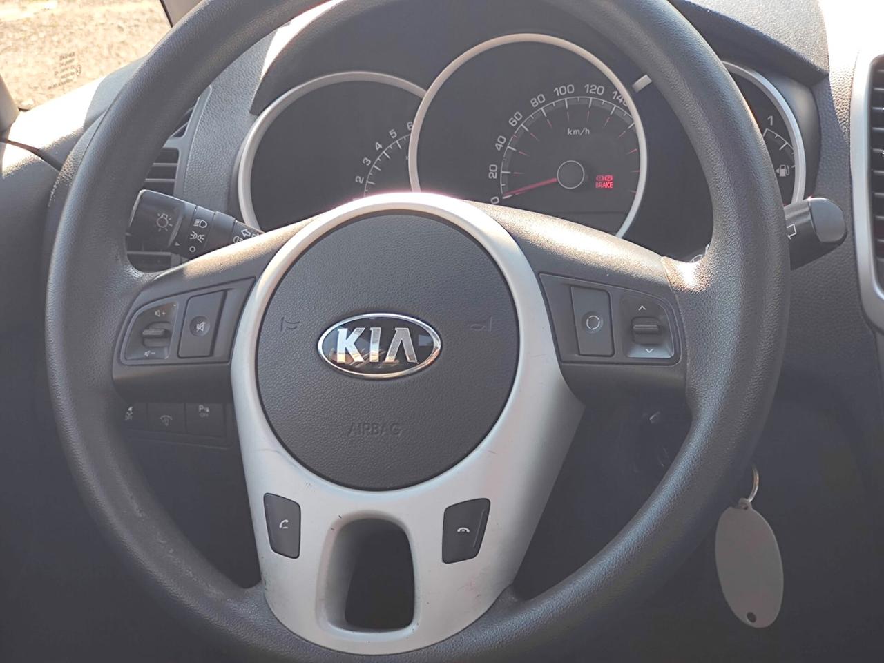 Kia Venga 1.4 CVVT Active, TETTO APRIBILE E FULL PANORAMICO, GARANZIA L.12 MESI