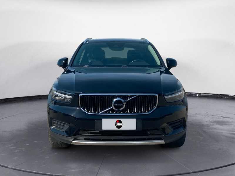 VOLVO XC40 1.5 t3 Momentum 156cv manuale