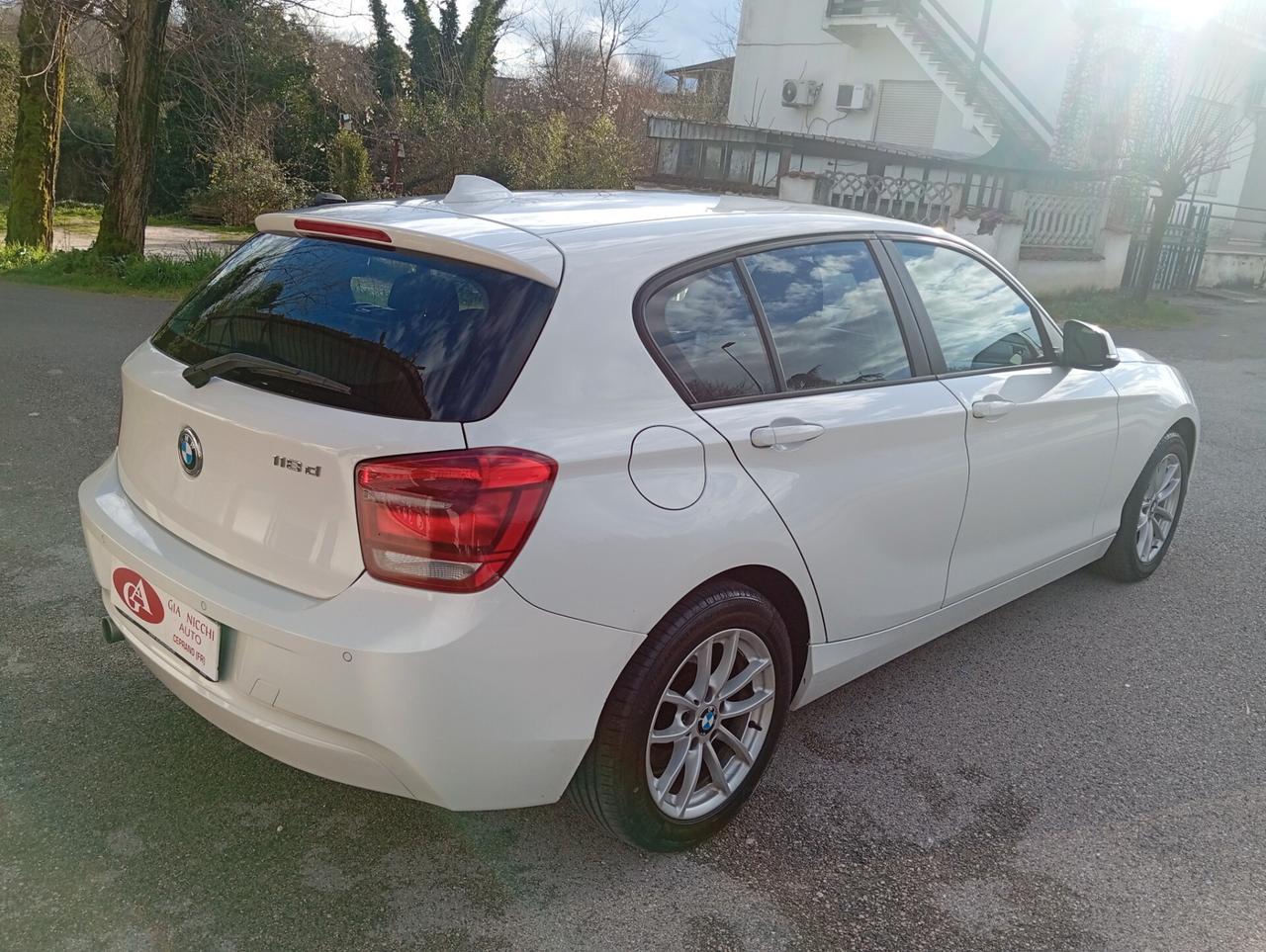Bmw 118d 2.0 143CV cat 5 p eletta ben tenuta