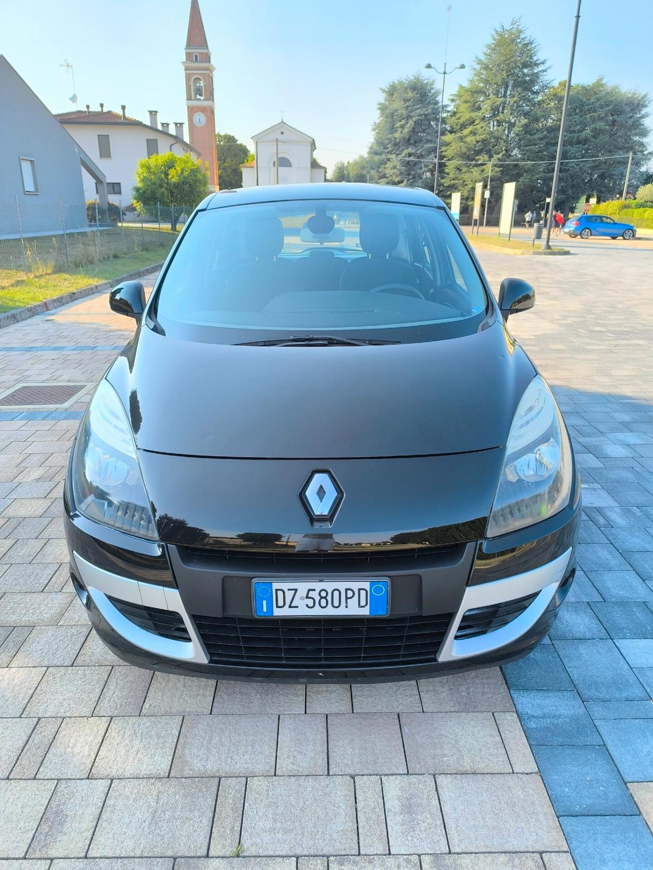 Renault Scenic Scénic X-Mod 1.5 dCi 110CV Luxe