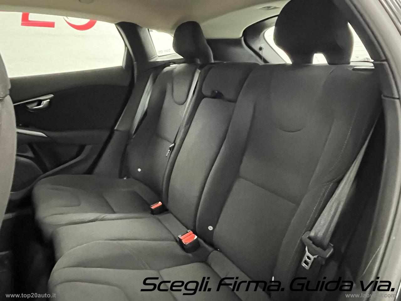 VOLVO V40 Cross Country D2 Kinetic|GANCIO TRAINO