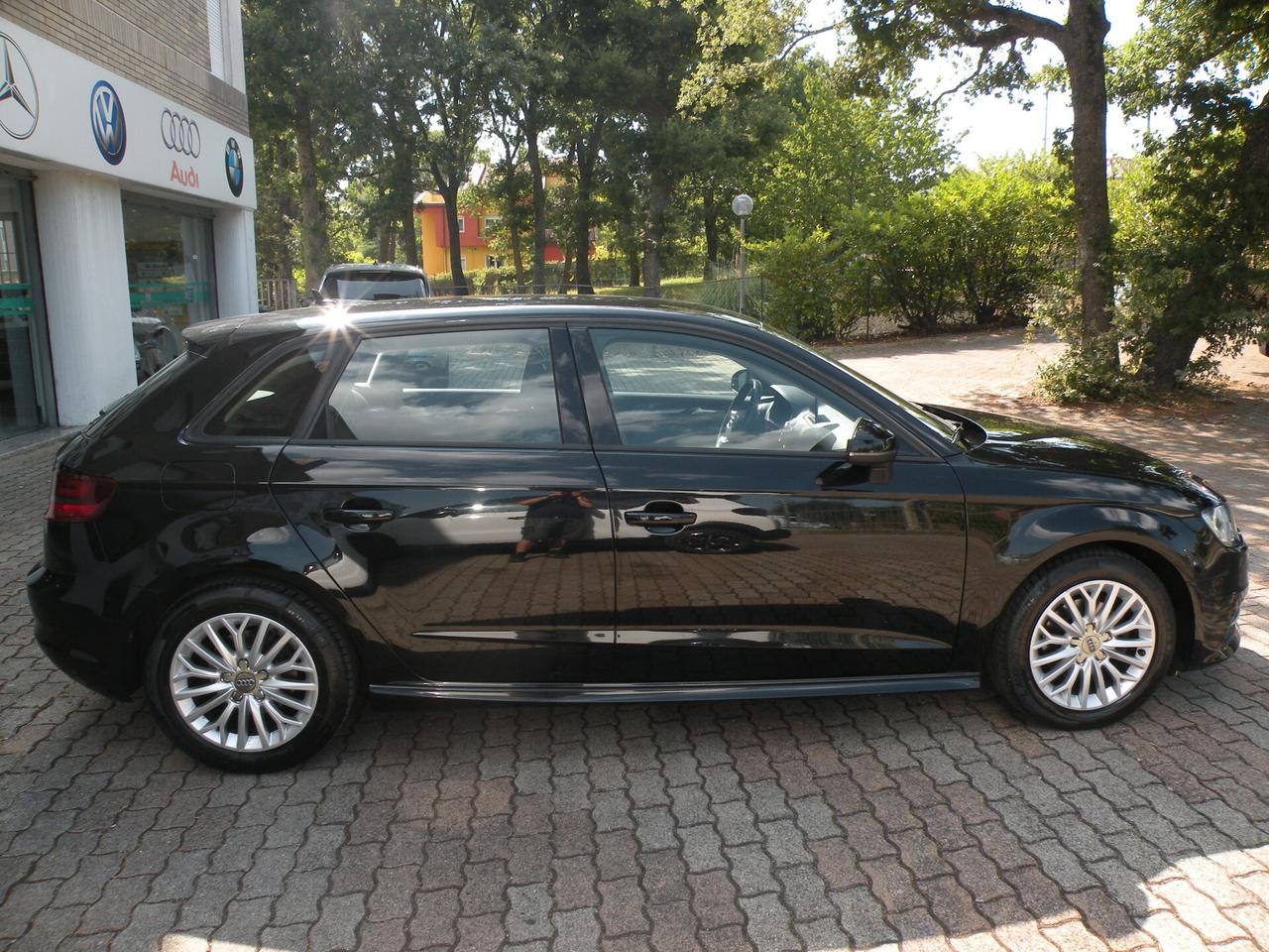 AUDI A3 1.6 TDI 110CV 2016