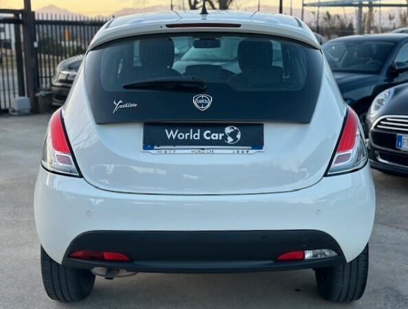 Lancia Ypsilon 1.2 69 CV 5 porte S&S Gold