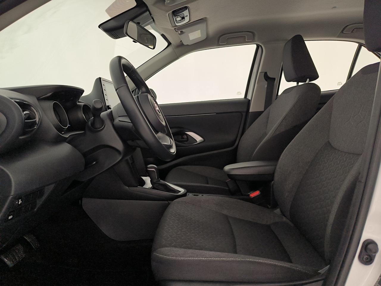 Toyota yaris cross 1.5h active fwd 116cv e-cvt