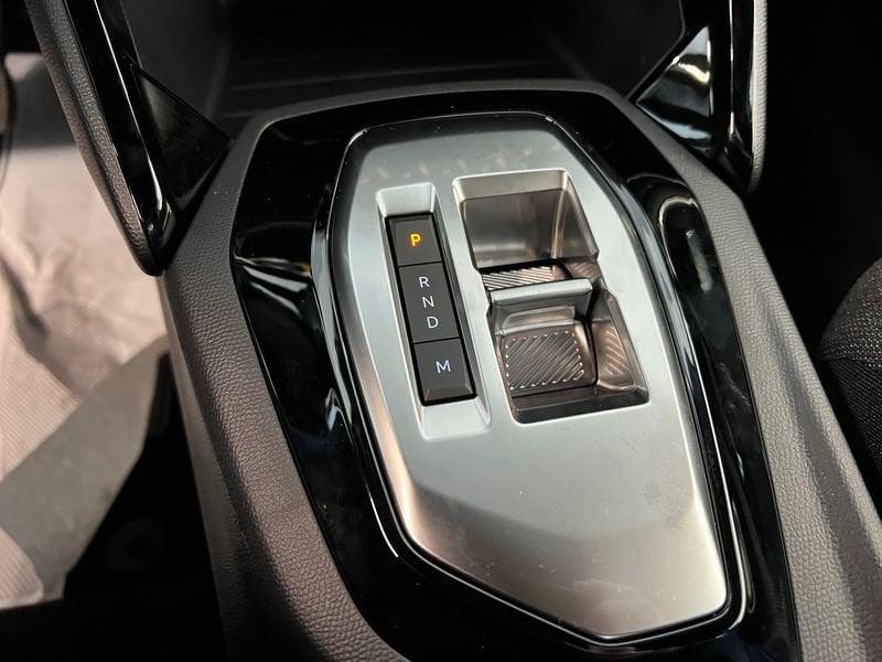 Peugeot 2008 2008 Hybrid 145 e-DCS6 Style