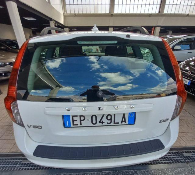 VOLVO V50 D2 POLAR