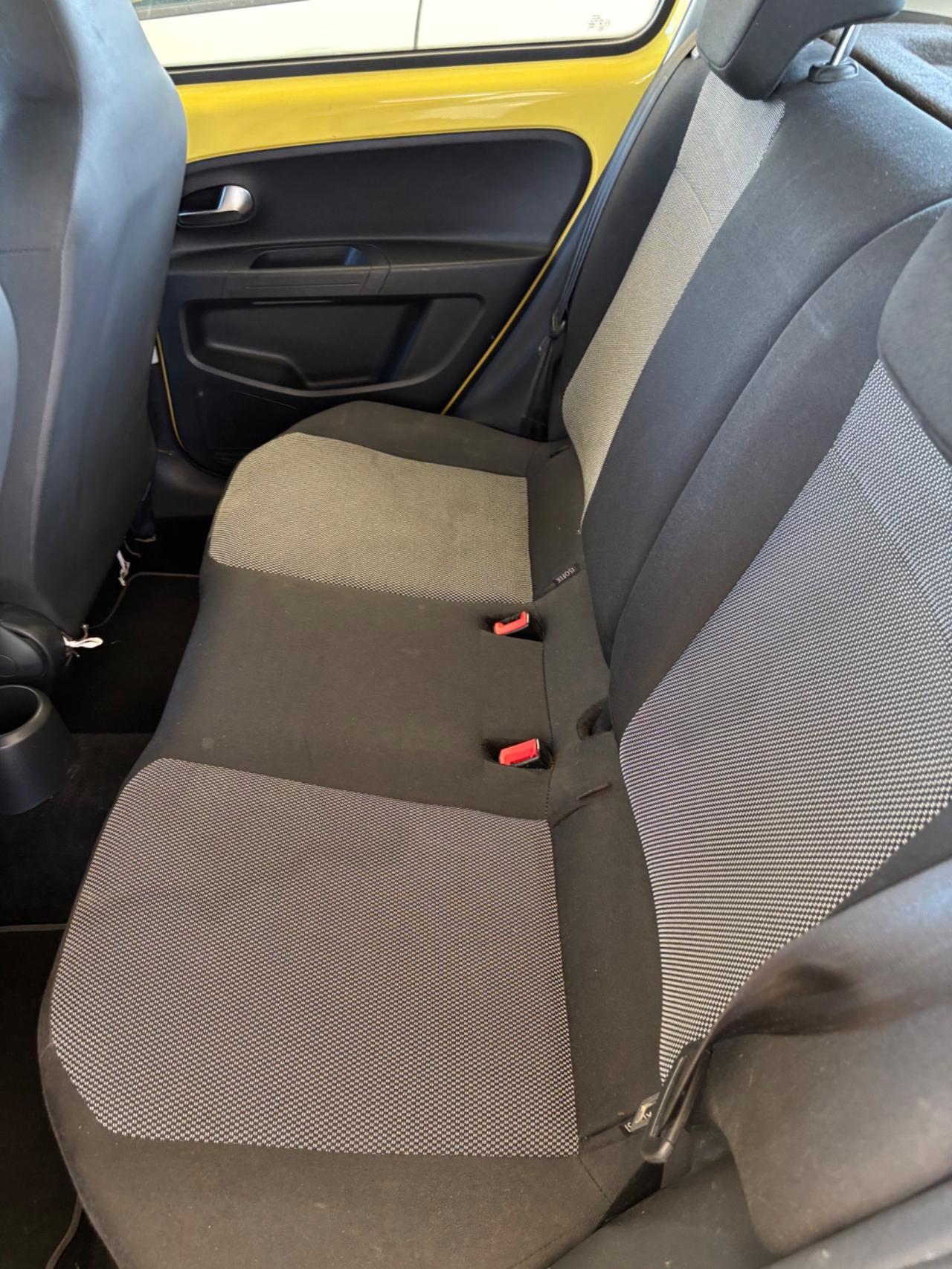 Seat Mii 1.0 68 CV 5 porte Chic Ecofuel neo patentati