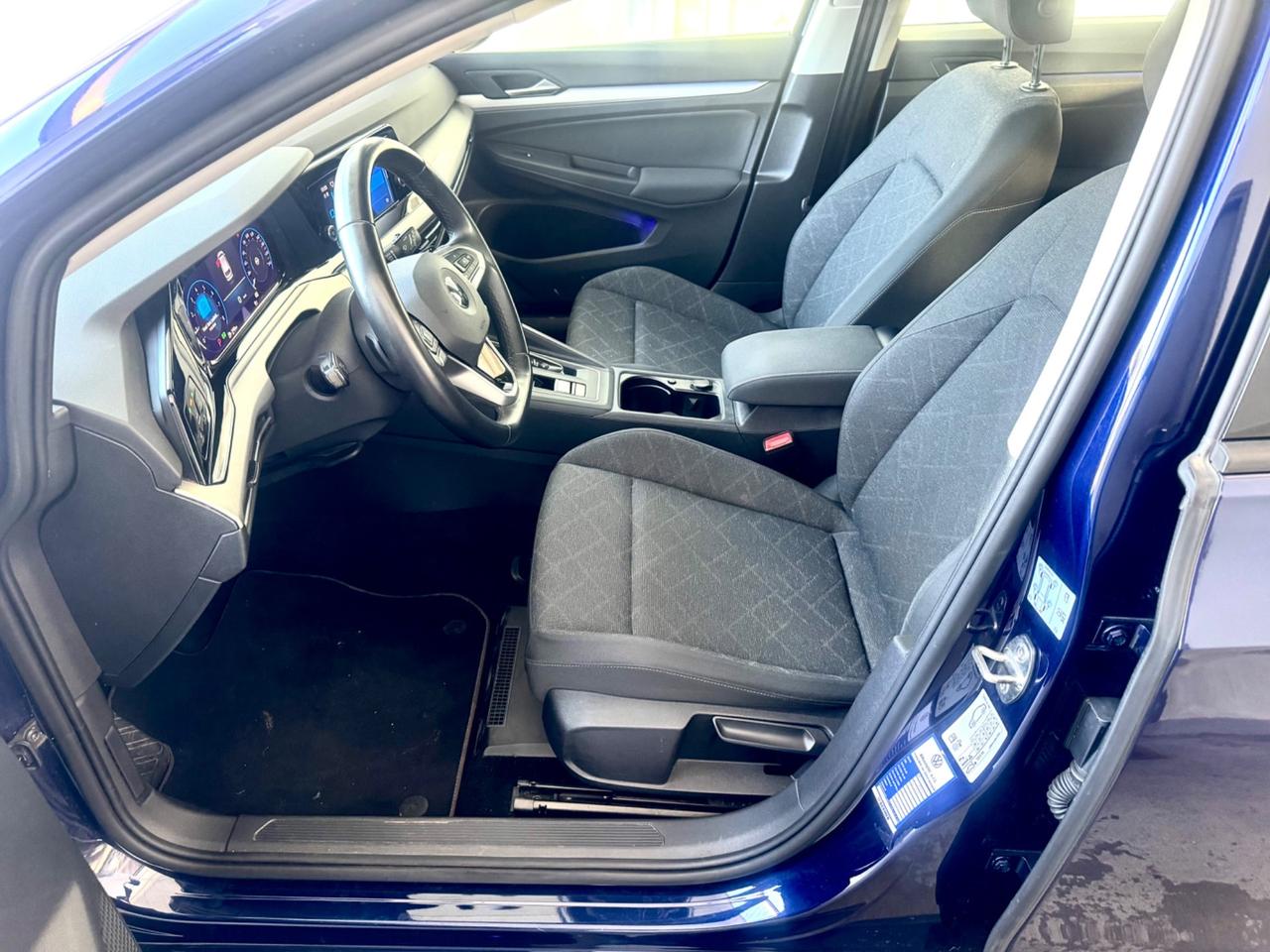 Volkswagen Golf Variant 1.0 eTSI EVO DSG Life