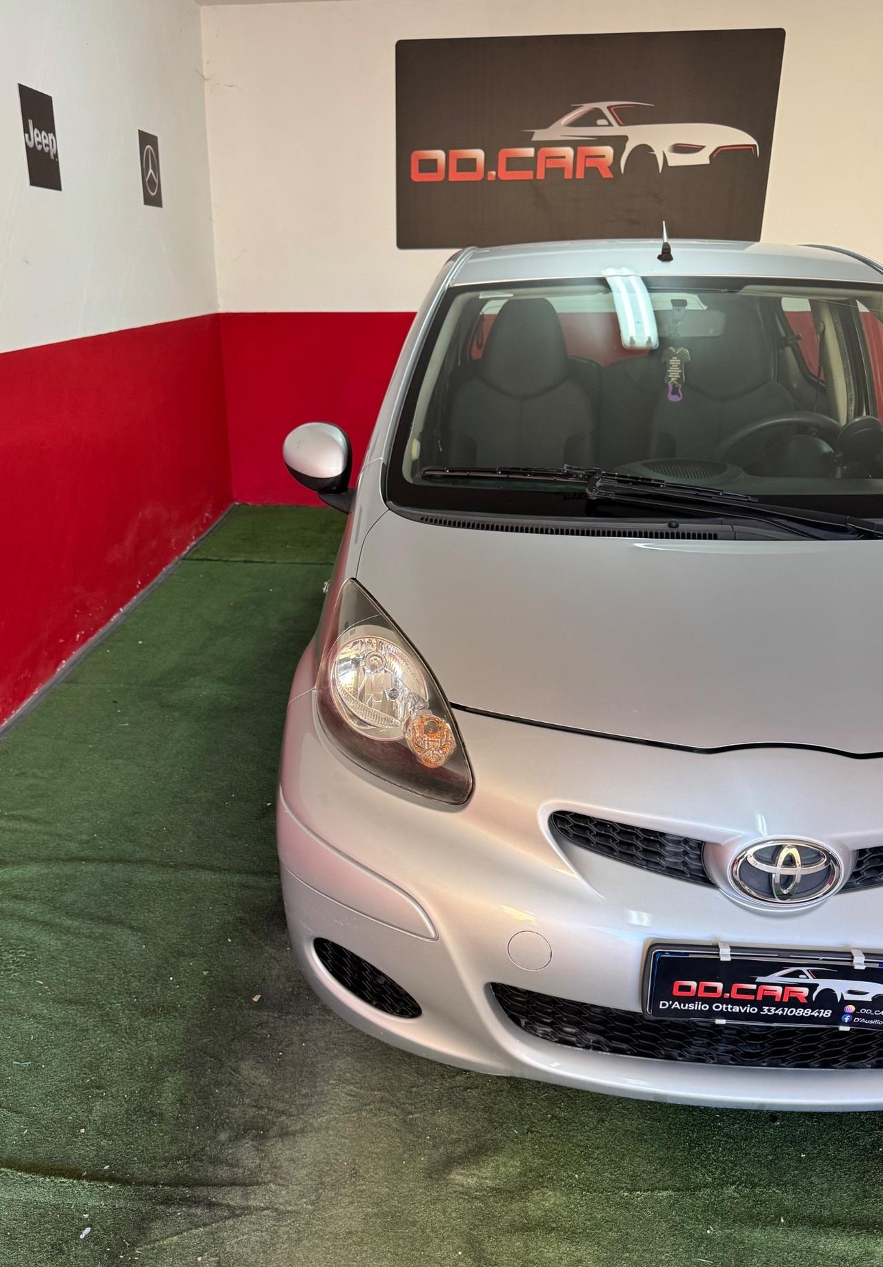 Toyota Aygo 1.0 12V VVT-i 5 porte Sol