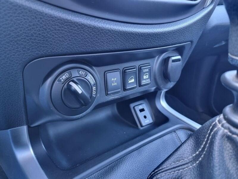 Nissan Navara Navara 2.3 dCi 4WD KING Cab Acenta