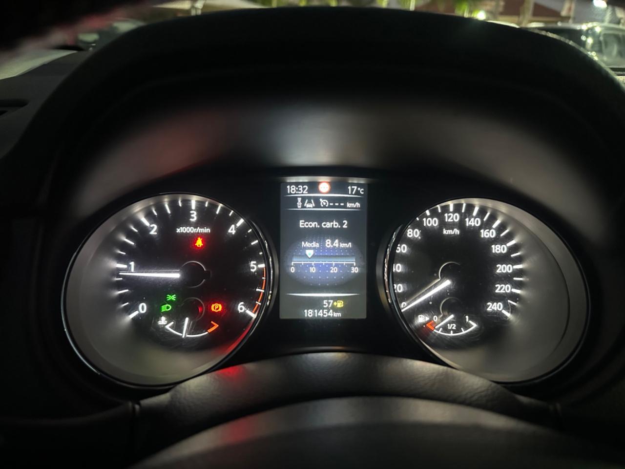 Nissan Qashqai 1.6 dCi Tekna 4 telecamere