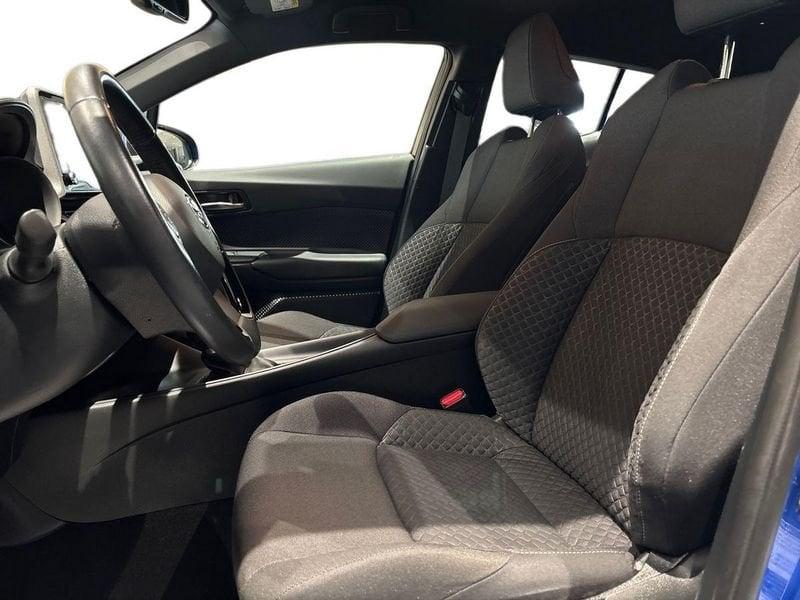 Toyota C-HR 1.8h Business e-cvt