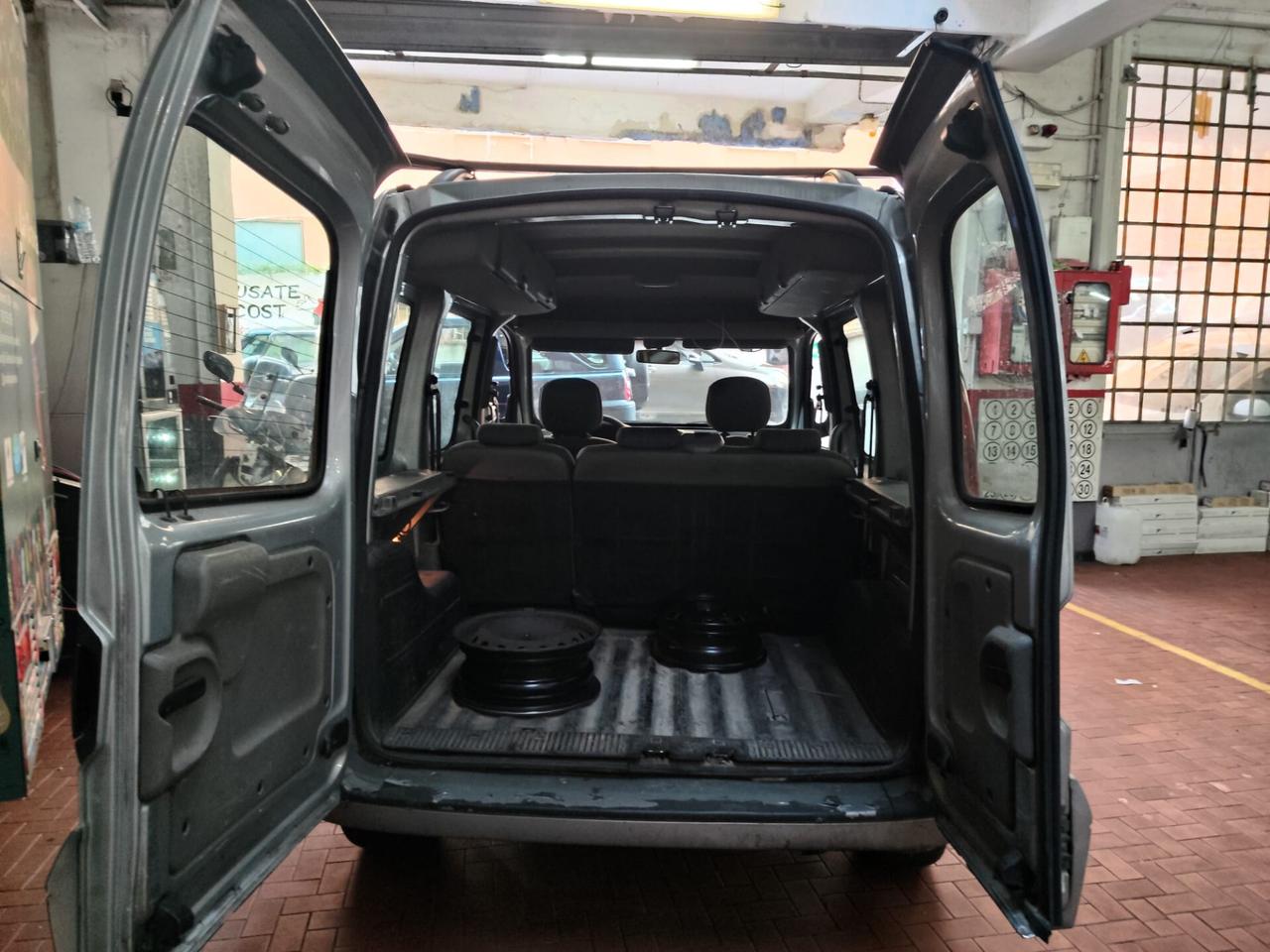 Renault Kangoo 1.5 dCi/84CV 5p. Pampa Luxe