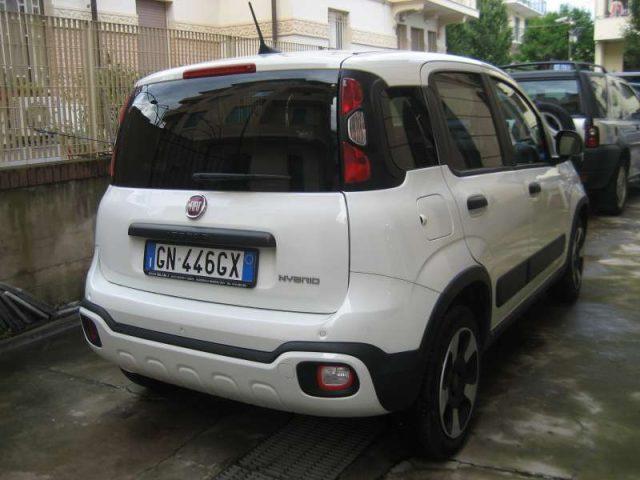 FIAT New Panda CROSS 1.0 FIREFLY S-S HYBRID